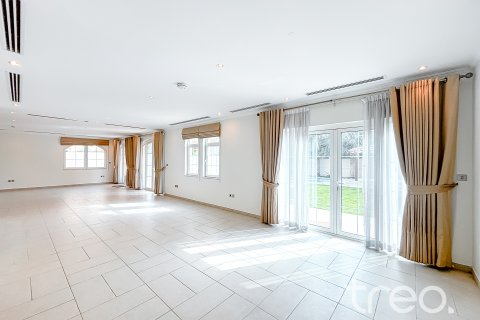 Jumeirah Park, Dubai, UAE의 임대용 빌라 침실 5개, 435.62제곱미터 번호 753740 - 사진 8