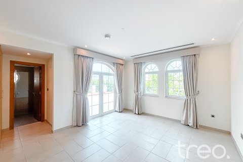 Jumeirah Park, Dubai, UAE의 임대용 빌라 침실 5개, 435.62제곱미터 번호 753740 - 사진 26