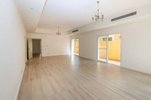 Вилла в Dubai Silicon Oasis, Дубай, ОАЭ 4 спальни, 288м2 № 754456