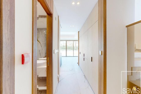 Adosado en alquiler en Jumeirah Golf Estates, Dubai, EAU 3 dormitorios, 146.42 m2 № 766862 - foto 21