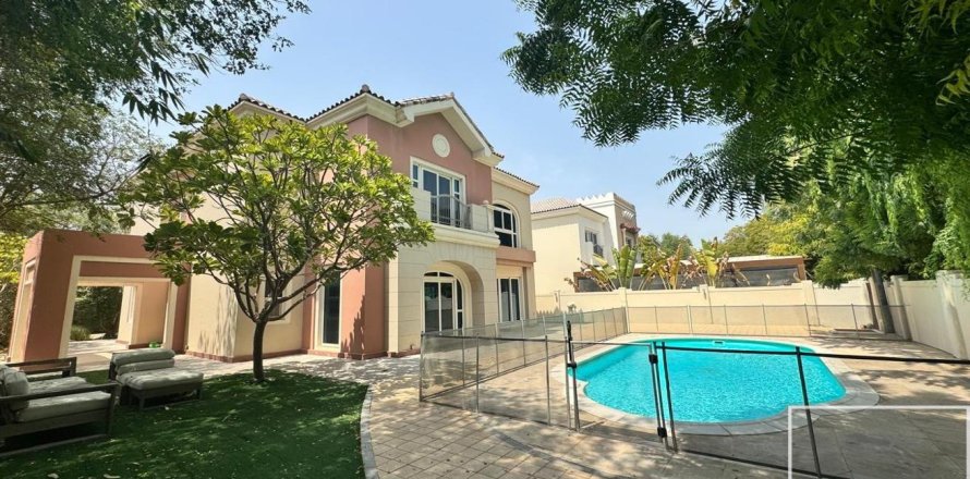 Вілла в Dubai Sports City, Дубай, ОАЕ 5 спалень, 694.82м2 № 766861