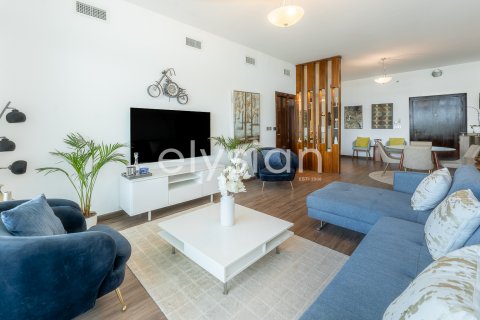 Apartamento para arrendamento em Palm Jumeirah, Dubai, EAU 1 quarto, 106 m2 № 600324 - foto 2