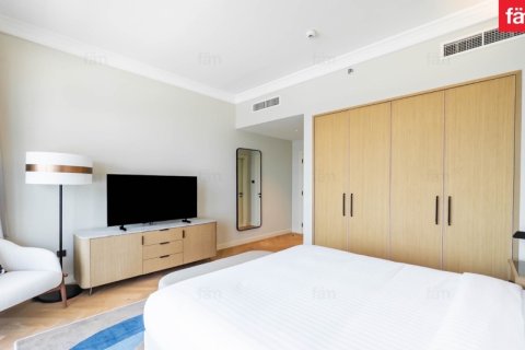 Apartment in Al Barsha, Dubai, UAE 2 bedrooms, 205.8 sq.m. № 695244 - photo 16