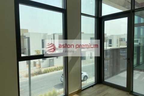 Βίλα σε Al Furjan, Dubai, ΗΑΕ 4 υπνοδωμάτια, 620 τ.μ. Αρ. 681151 - φωτογραφία 7