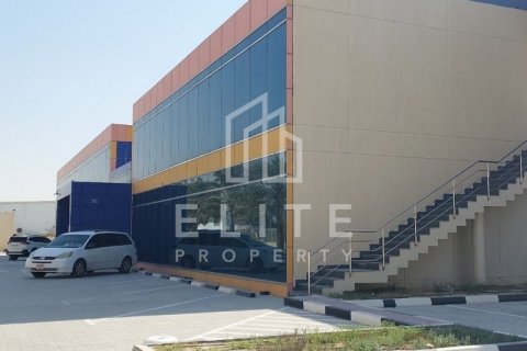 Warehouse in Dubai Investment Park, UAE 8262 sq.m. № 620256 - photo 3