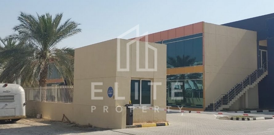Warehouse in Dubai Investment Park, UAE 8262 sq.m. № 620256