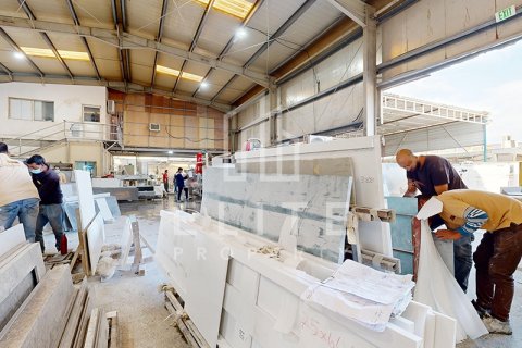 Factory in Al Quoz, Dubai, UAE 2323 sq.m. № 620257 - photo 8