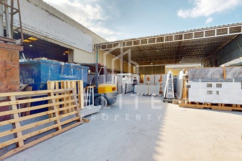 Factory in Al Quoz, Dubai, UAE 2323 sq.m. № 620257 - photo 3