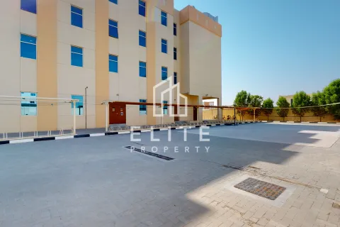 Campo de trabajo en venta en Dubai, EAU 9944 m2 № 620251 - foto 22