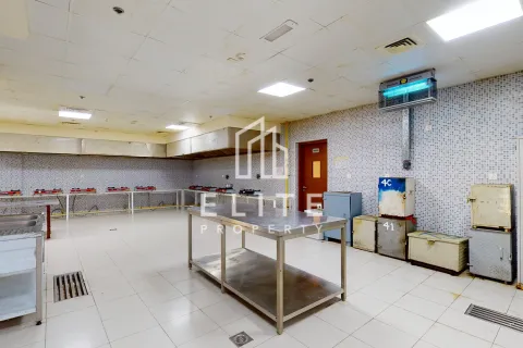 Campo de trabajo en venta en Dubai, EAU 9944 m2 № 620251 - foto 23