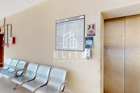 Campo de trabajo en venta en Dubai, EAU 9944 m2 № 620251 - foto 11