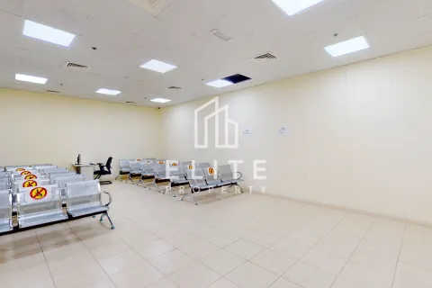 Campo de trabajo en venta en Dubai, EAU 9944 m2 № 620251 - foto 30