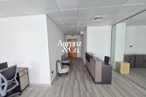 Opisina sa Business Bay, Dubai, UAE 87 sq.m. № 693678 - larawan 2