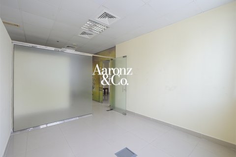 Office in Business Bay, Dubai, UAE 87 sq.m. № 693678 - photo 11