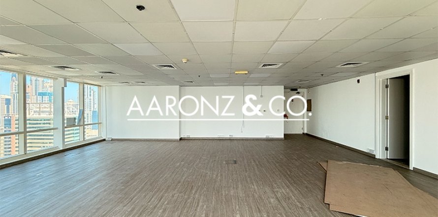 Büroraum in Jumeirah Lake Towers, Dubai, VAE: 123 m2 Nr. 693676