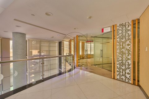 Pronë komerciale në Al Nahyan, Abu Dhabi, Emiratet e Bashkuara Arabe 616 m2. № 615885 - Foto 16