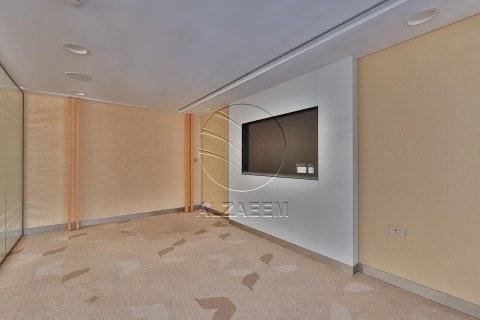 Pronë komerciale në Al Nahyan, Abu Dhabi, Emiratet e Bashkuara Arabe 616 m2. № 615885 - Foto 19