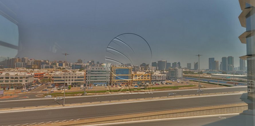 Komerční nemovitost v Al Nahyan Camp, Abu Dhabi, SAE 661 m² Č.: 615883
