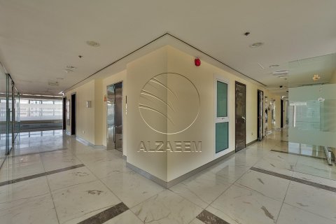 Pronë komerciale në Al Nahyan Camp, Abu Dhabi, Emiratet e Bashkuara Arabe 661 m2. № 615882 - Foto 5