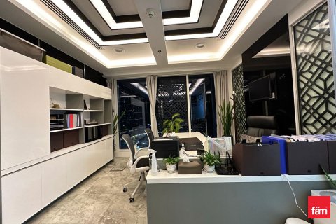 Office in Business Bay, Dubai, UAE 104.8 sq.m. № 699008 - photo 6