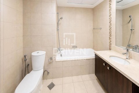 דירה להשכרה ב Business Bay, Dubai, איחוד האמירויות  2 חדרי שינה, 119.19 מ"ר, מספר 759696 - תמונה 18