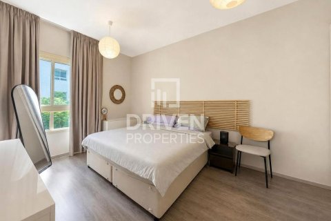 Apartmen di Greens, Dubai, UAE 1 bilik tidur, 71.07 meter persegi № 759691 - foto 5