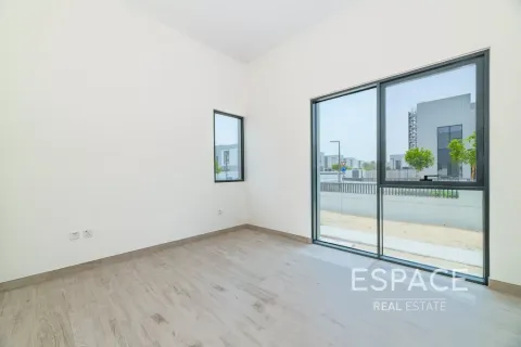 Al Furjan、Dubai、UAE にあるヴィラの賃貸物件 5ベッドルーム、425 m2、No650039 - 写真 10