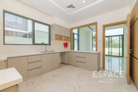 Al Furjan、Dubai、UAE にあるヴィラの賃貸物件 5ベッドルーム、425 m2、No650039 - 写真 5