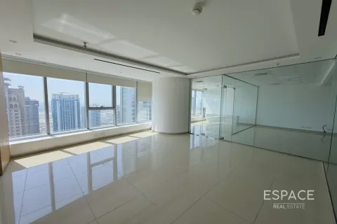 Jumeirah Lake Towers、Dubai、UAE にあるオフィスの賃貸物件 107 m2、No650045 - 写真 10