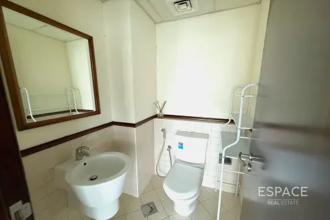 Jumeirah Lake Towers、Dubai、UAE にあるオフィスの賃貸物件 107 m2、No650045 - 写真 7