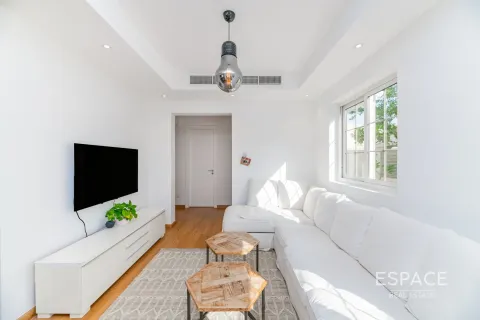 Вилла The Springs, Дубай, БАӘ-да 2 жатын бөлмелер, 167 м² № 650046 - фото 4