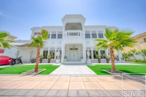 Villa in Palm Jumeirah, Dubai, UAE 6 bedrooms, 883 sq.m. № 647419 - photo 2