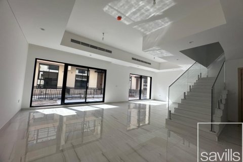 Σπίτι σε Dubai Sports City, ΗΑΕ 4 υπνοδωμάτια, 244 τ.μ. Αρ. 647422 - φωτογραφία 2