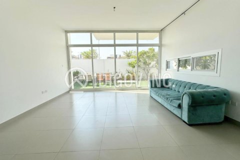 Townhouse in Mudon, Dubai, UAE 3 bedrooms, 274 sq.m. № 647325 - photo 2