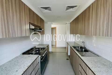 Townhouse in Mudon, Dubai, UAE 3 bedrooms, 274 sq.m. № 647325 - photo 10