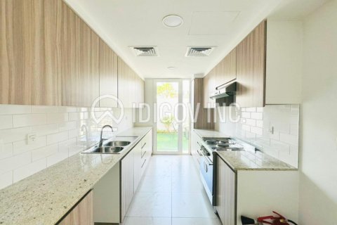 Townhouse in Mudon, Dubai, UAE 3 bedrooms, 274 sq.m. № 647325 - photo 9