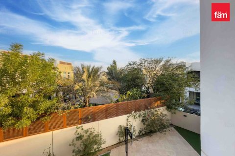 Vilă de vânzare în Dubai, EAU 3 dormitoare, 677.7 mp. №660259 - poză 11