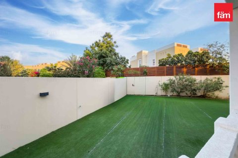 Vilă de vânzare în Dubai, EAU 3 dormitoare, 677.7 mp. №660259 - poză 25