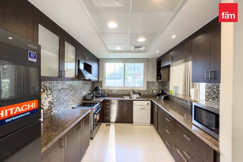 Vilă de vânzare în Dubai, EAU 3 dormitoare, 677.7 mp. №660259 - poză 9