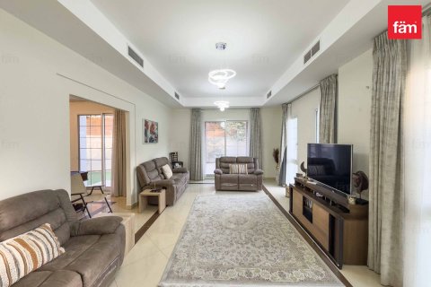 Vilă de vânzare în Dubai, EAU 3 dormitoare, 677.7 mp. №660259 - poză 16