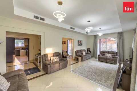 Vilă de vânzare în Dubai, EAU 3 dormitoare, 677.7 mp. №660259 - poză 21