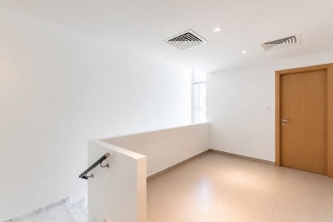 Βίλα σε Mudon, Dubai, ΗΑΕ 3 υπνοδωμάτια, 274 τ.μ. Αρ. 717783 - φωτογραφία 10