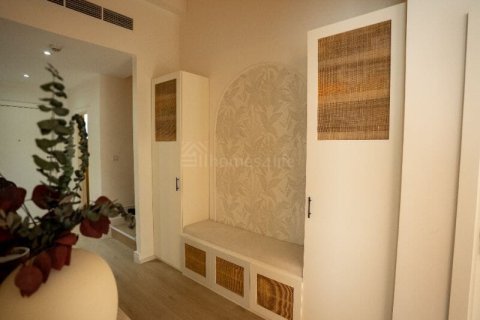 Kamienica na sprzedaż w Mudon, Dubai, ZEA 3 sypialnie, 272 mkw., nr 717784 - zdjęcie 8