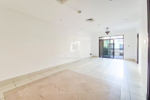 דירה למכירה ב Old Town, Dubai, איחוד האמירויות 1 חדר שינה, 75 מ"ר, מספר 592351 - תמונה 2