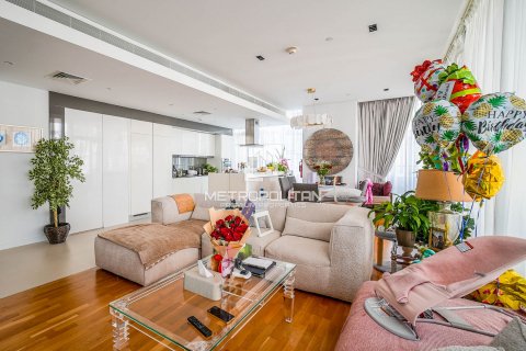 Apartment in Bluewaters, Dubai, UAE 3 bedrooms, 198 sq.m. № 592347 - photo 10