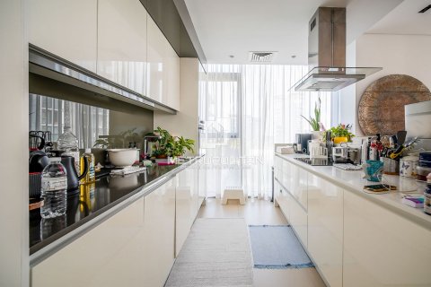 Apartment in Bluewaters, Dubai, UAE 3 bedrooms, 198 sq.m. № 592347 - photo 5