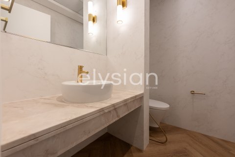 Villa in Jumeirah Park, Dubai, UAE 3 bedrooms, 328 sq.m. № 600320 - photo 22