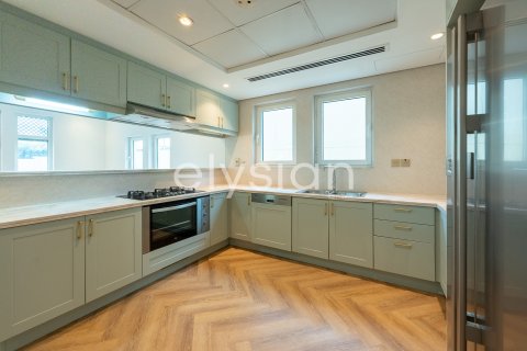 Villa in Jumeirah Park, Dubai, UAE 3 bedrooms, 328 sq.m. № 600320 - photo 9