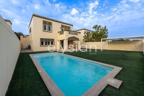 Villa in Jumeirah Park, Dubai, UAE 3 bedrooms, 328 sq.m. № 600320 - photo 21