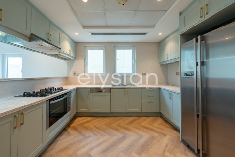 Villa in Jumeirah Park, Dubai, UAE 3 bedrooms, 328 sq.m. № 600320 - photo 10